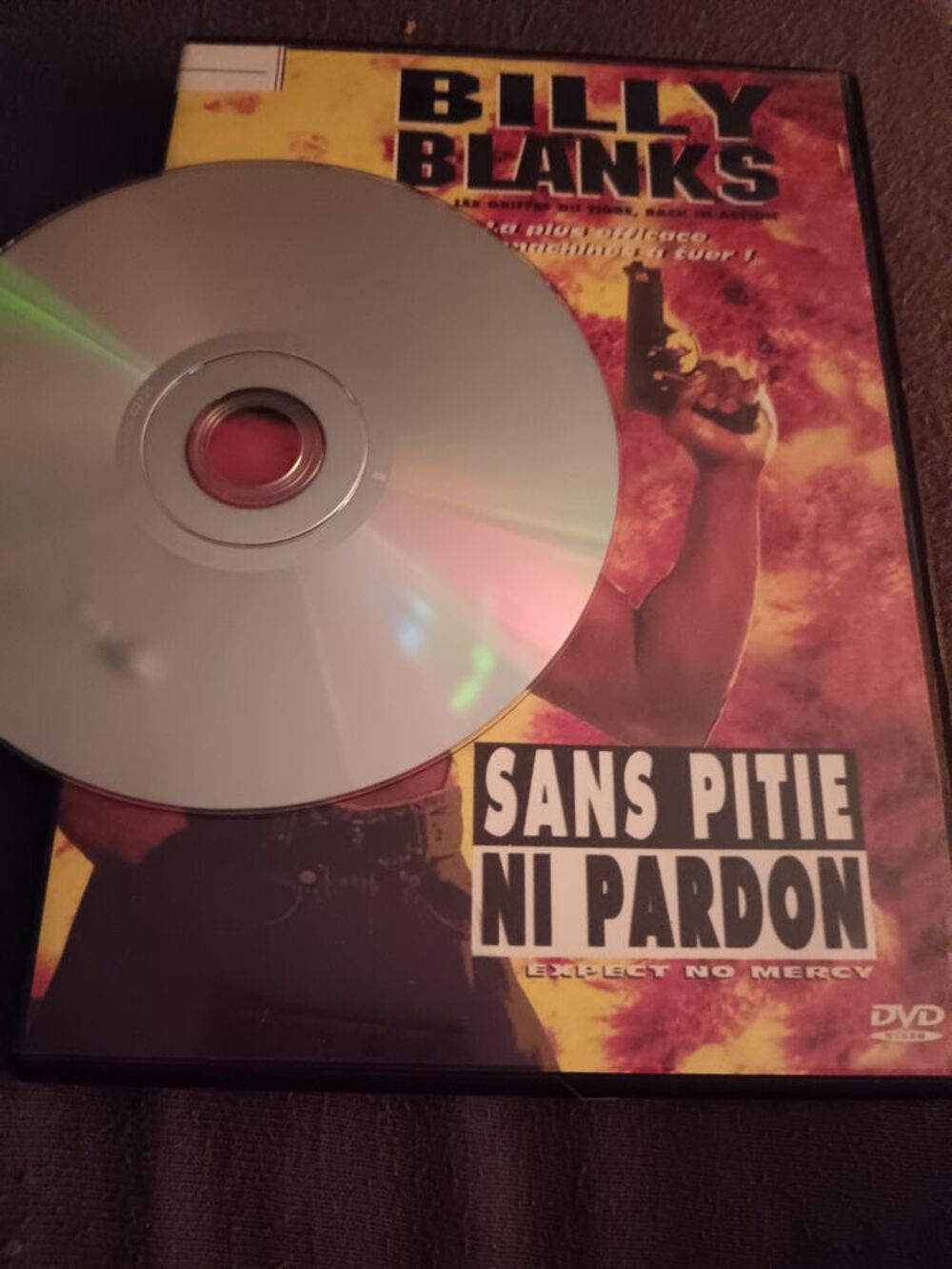 dvd cause du d&eacute;c&egrave;s comme d&eacute;j&agrave; signaler dan les autre annonce DVD et blu-ray