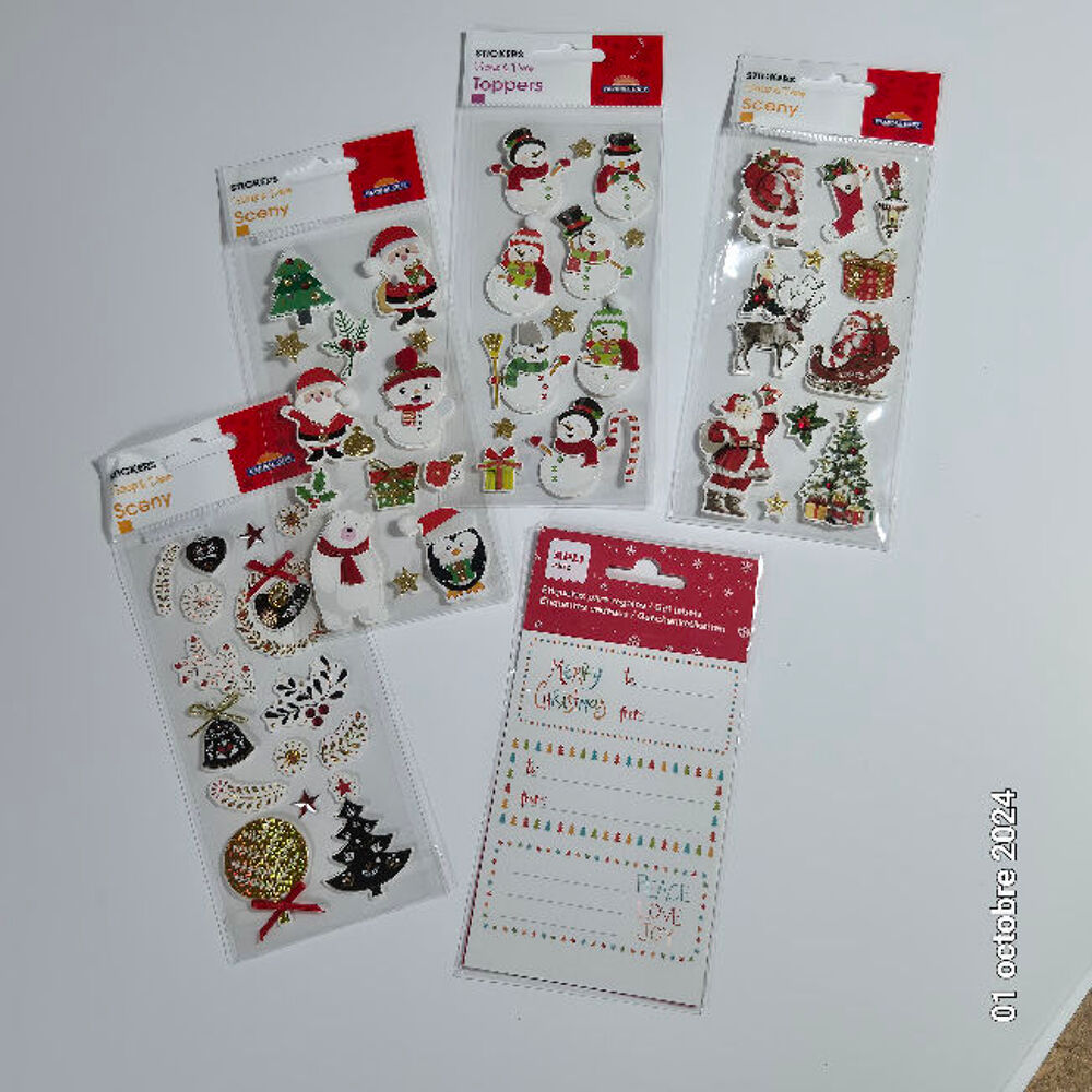 Lot de gommettes stickers sur le th&egrave;me de no&euml;l, p&egrave;re no&euml;l, s Décoration