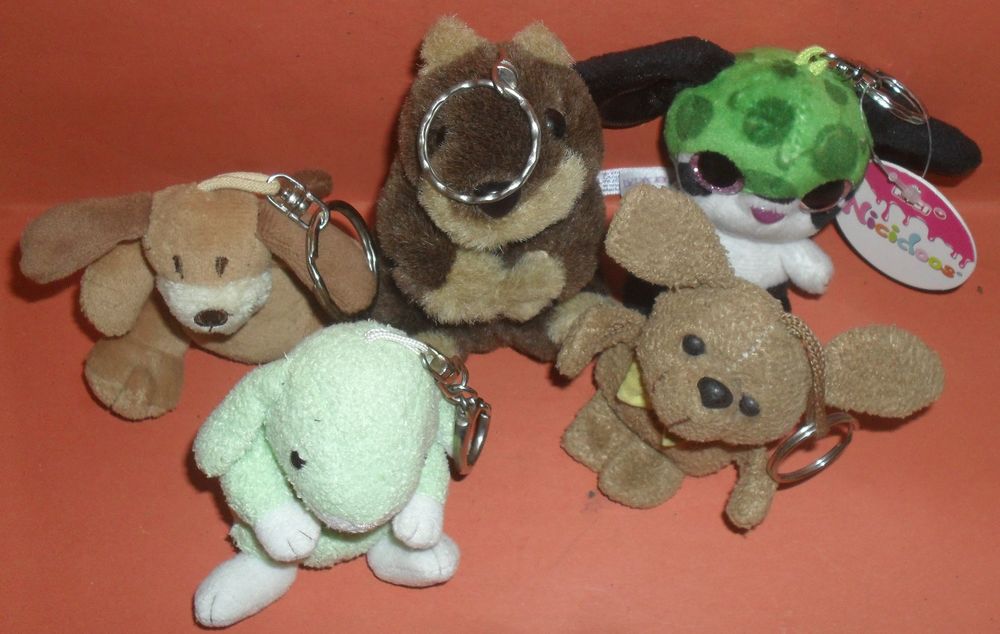 Lot de 5 porte clefs peluches animaux. 