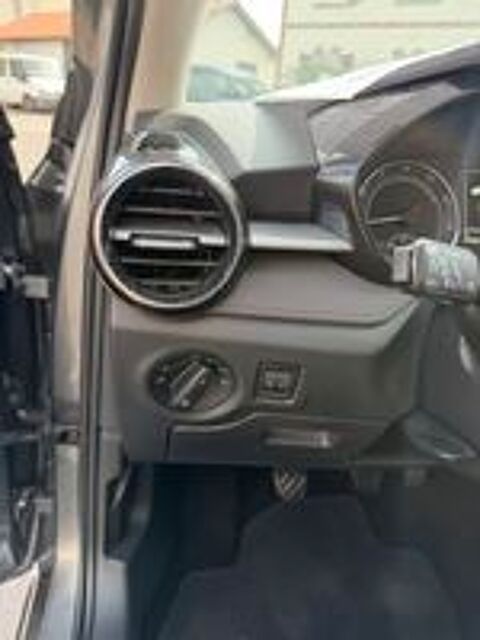 Fabia 1.0 TSI 95 ch BVM5 Ambition 2023 occasion 40100 Dax