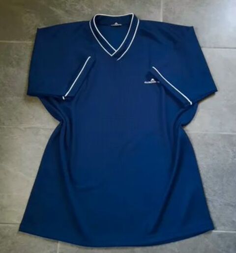 Tee shirt bleu marine de marque- ou sport T XL . 44 - 46 10 Domart-en-Ponthieu (80)