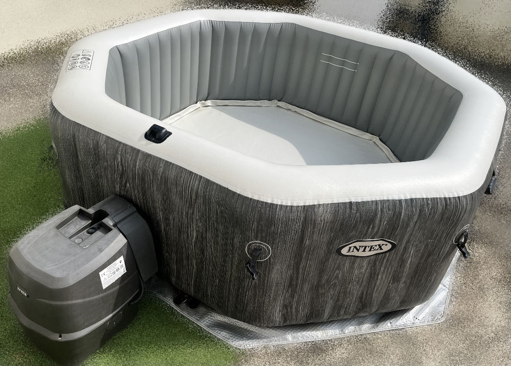 Jacuzzi Intex Jardin
