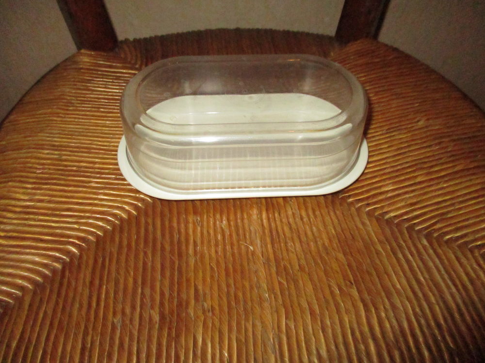 beurrier tupperware bon &eacute;tat = vendu Décoration