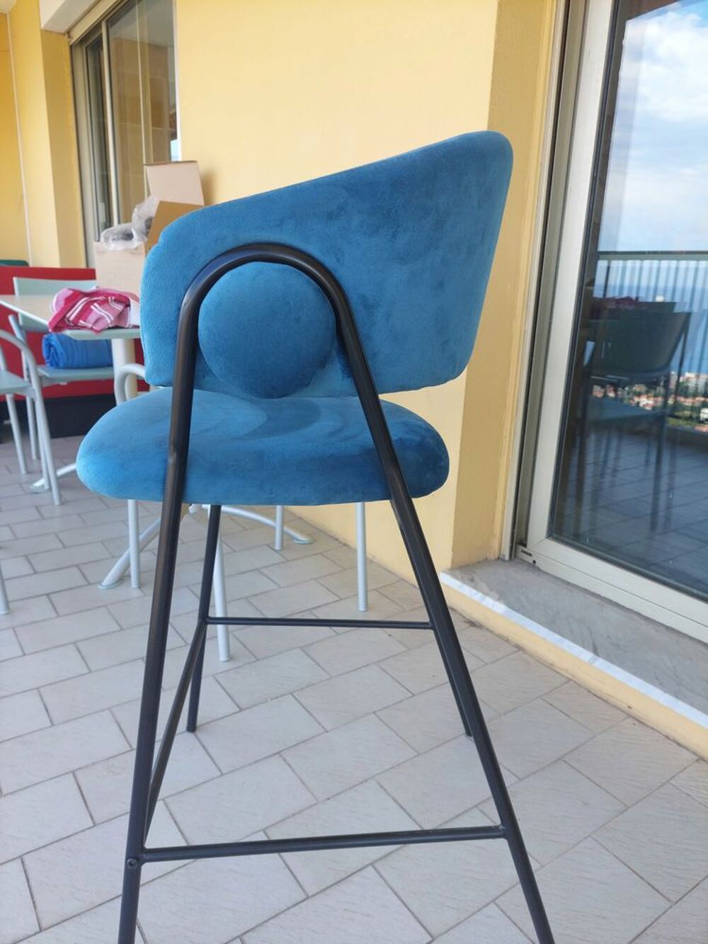 4 magnifiques fauteuils de bar neufs Meubles