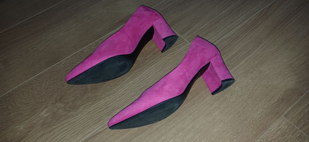 chaussures fuschia pointure 37
Chaussures