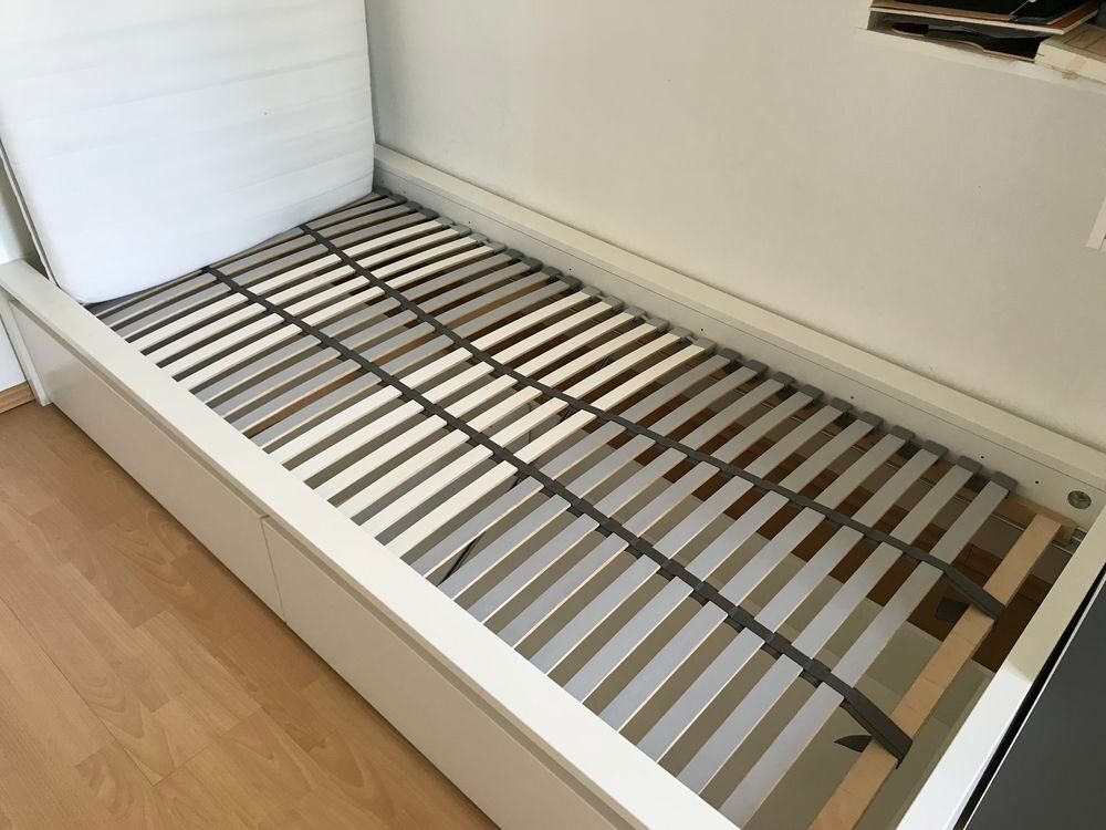Lot de 2 Lits 90/200 avec double tiroirs de rangements. Meubles