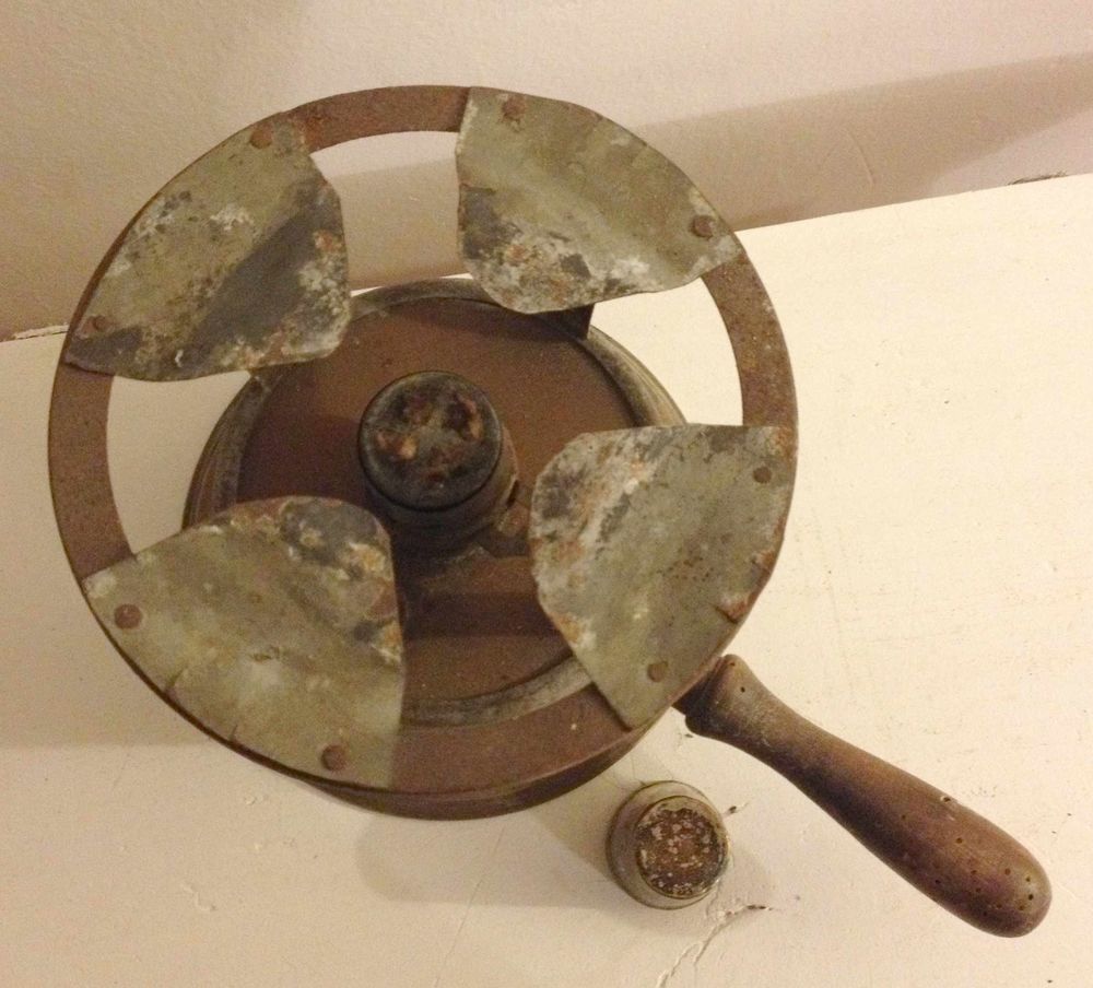 Souvenir ancien r&eacute;chaud pour collectionneur
Décoration