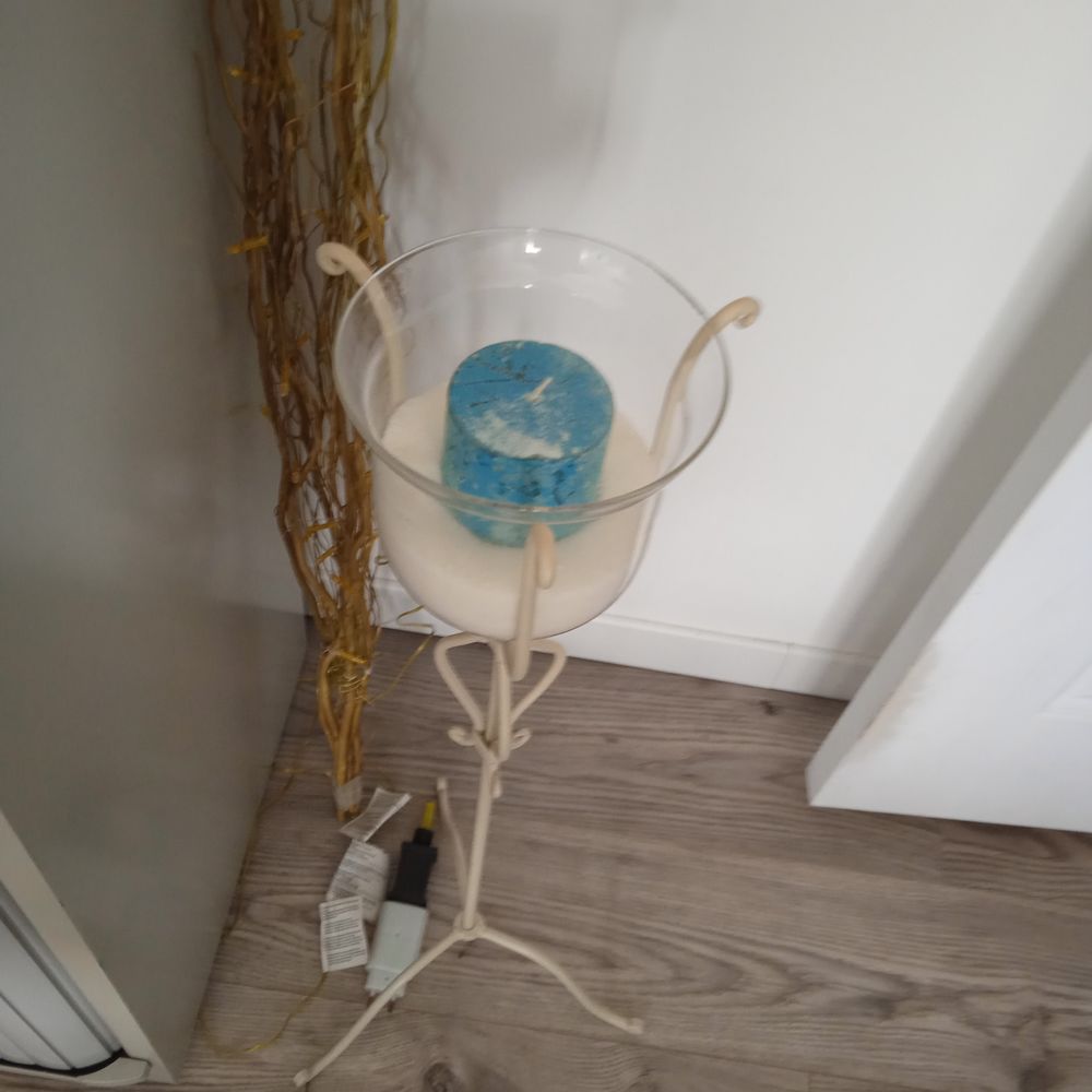 Photophore bougeoire hauteur 80 cm sur tr&eacute;pied beige Décoration