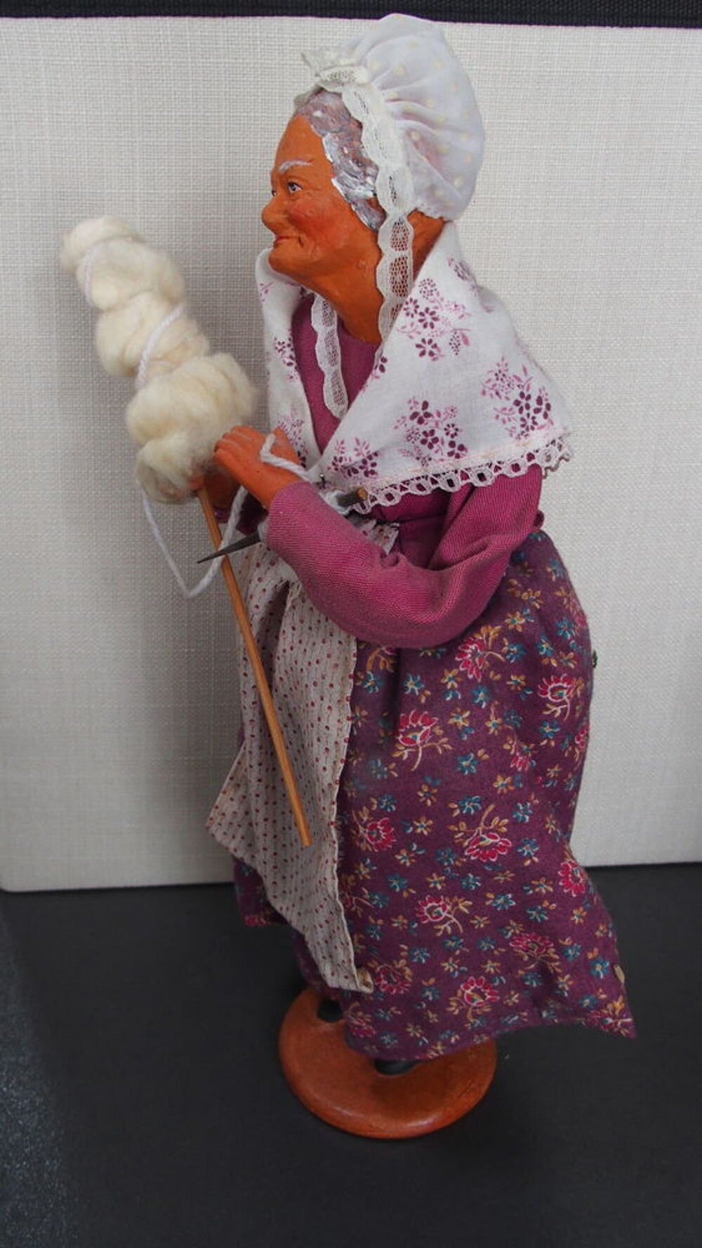 SANTON DE PROVENCE JOUGLAS - FEMME LAINE (32 cm) 