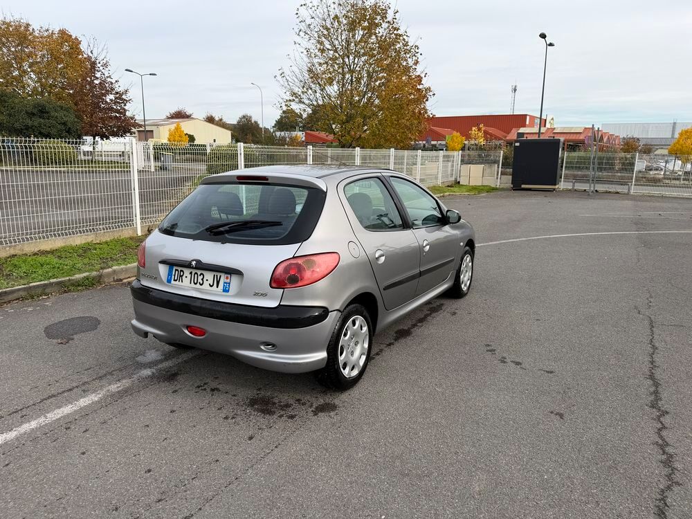 206 1.4 HDi Executive 2005 occasion 35000 Rennes