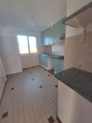 Appartement à louer 5 pièces 93 m²