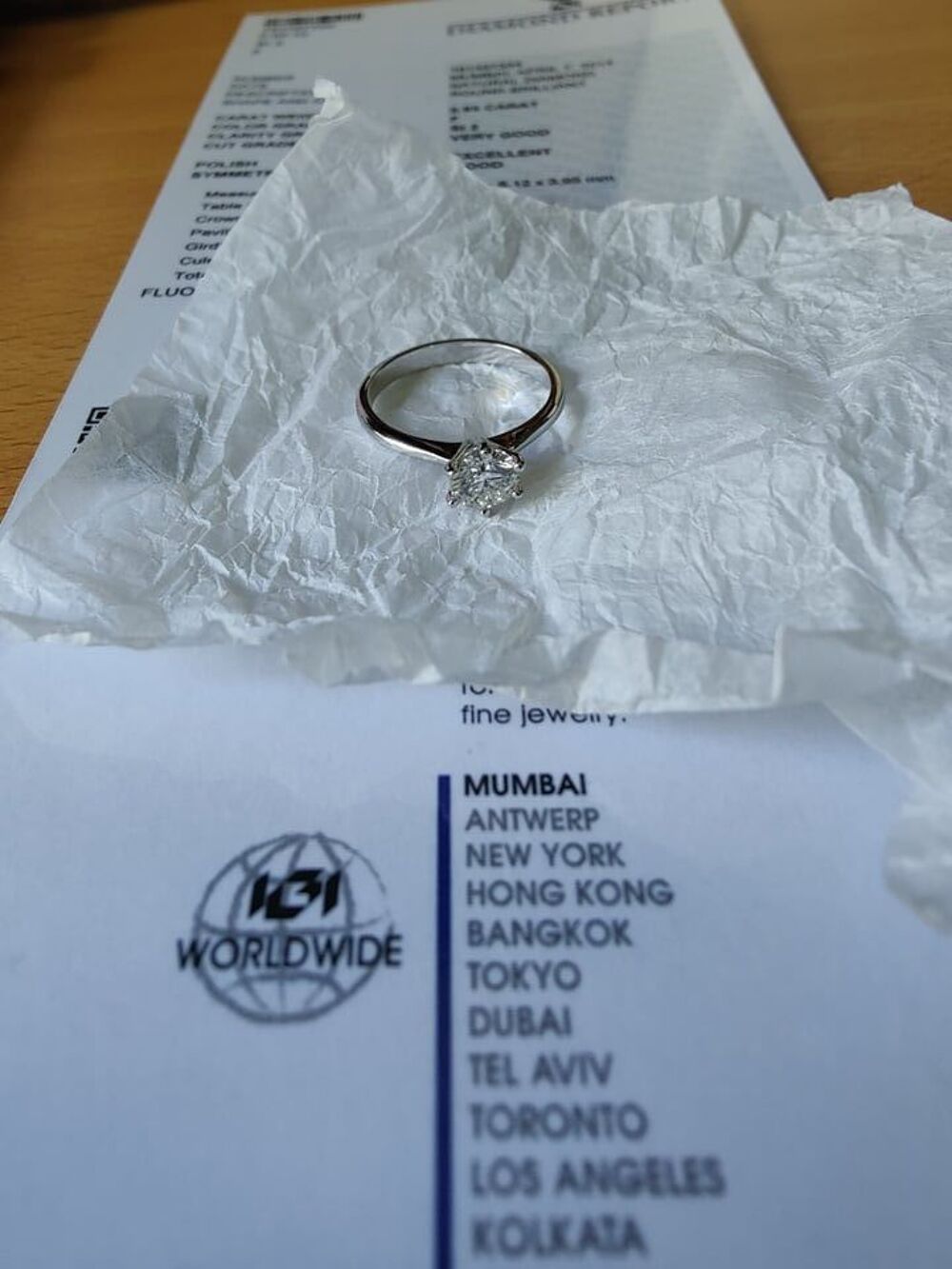 Bague diamant
Bijoux et montres