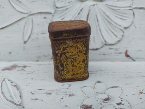 Boite T�le Publicitaire Chocolat Poulain �chantillon Miniatu 0 Loches (37)