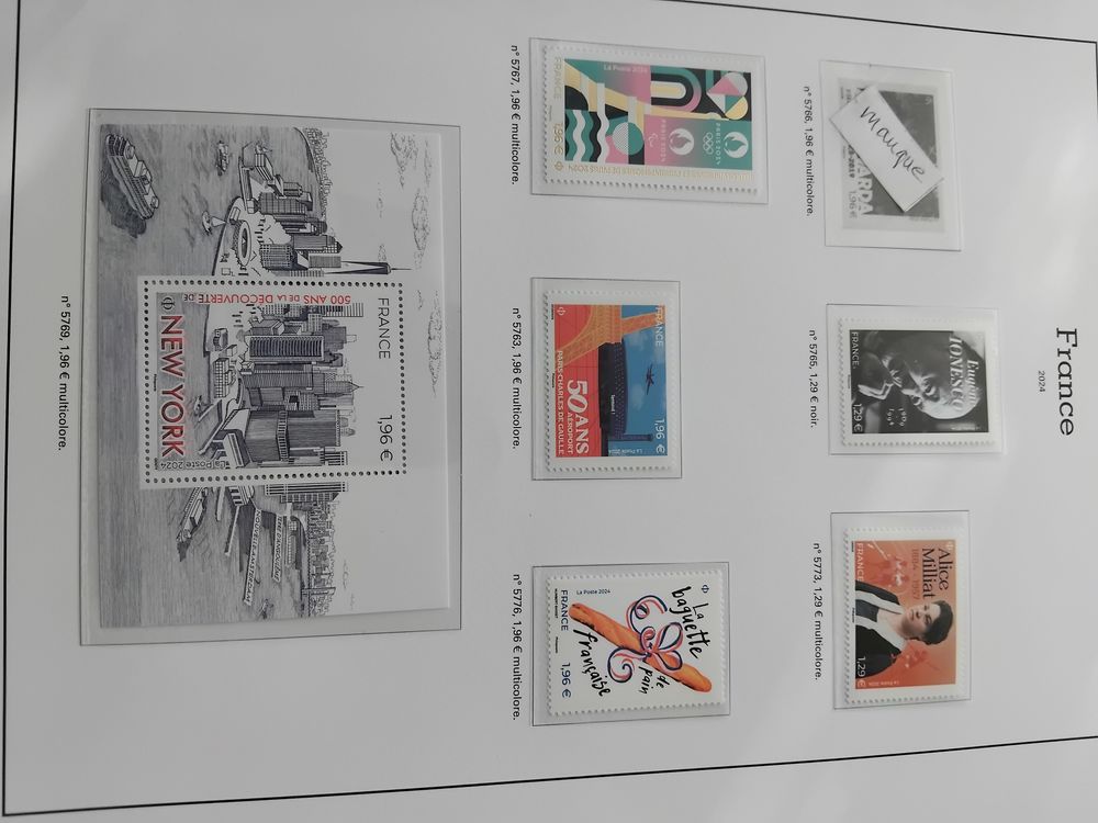 Timbres ann&eacute;e compl&egrave;te 2023 faciale 213 euros tous neufs 