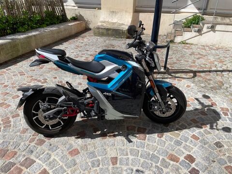 Moto Moto 2023 occasion Bordeaux 33000