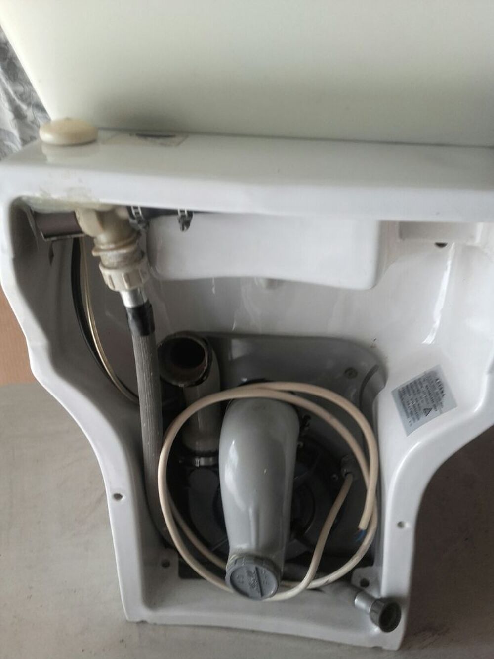 wc broyeur monobloc cuvette en c&eacute;ramique broyage par turbine me contact&eacute; au 0783197537 Electroménager