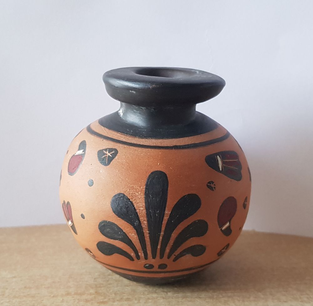 poterie petit vase en terre cuite d&eacute;cor&eacute; am&eacute;rique du sud Décoration