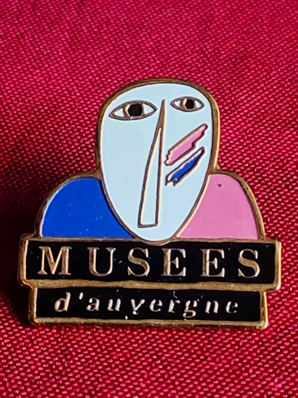 Pin's mus&eacute;es d'auvergne 