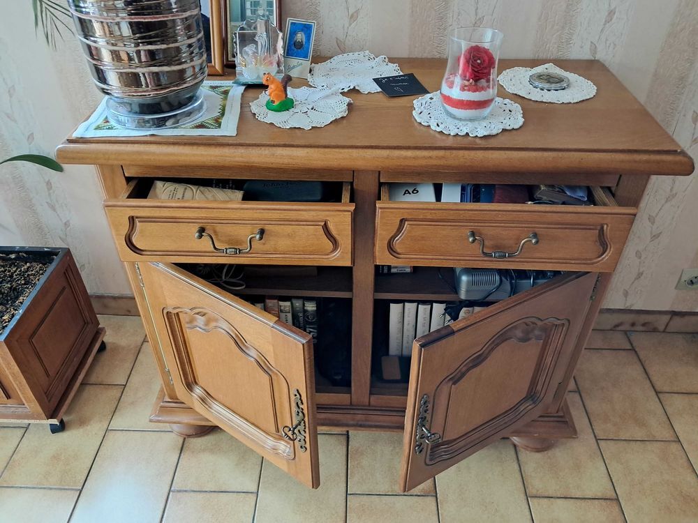 Buffet 2 portes en ch&ecirc;ne massif Meubles