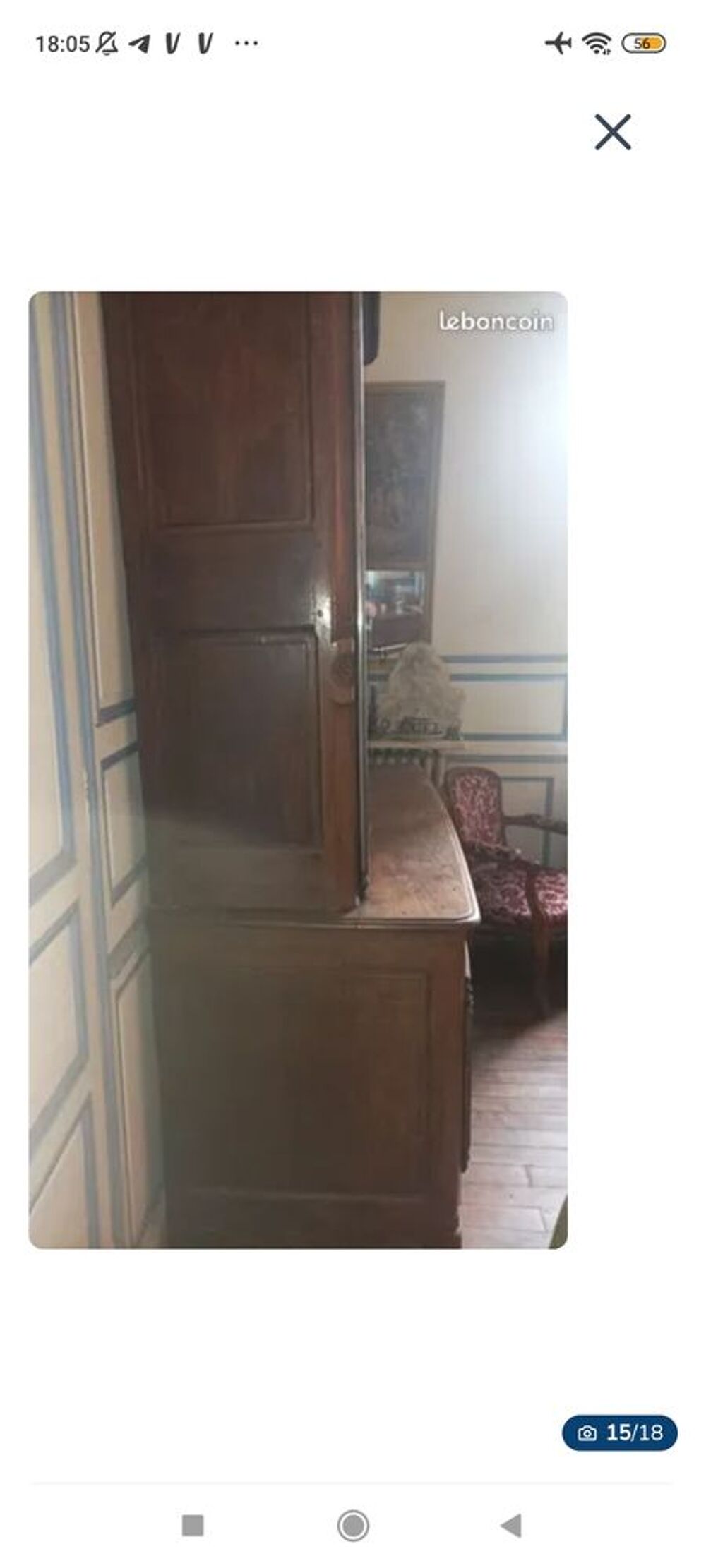 Magnifique meuble tr&egrave;s ancien ( vitrine, bahut, armoire ) Meubles