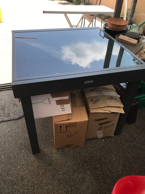 TABLE ESPERIDE NOIRE 140 Cr�ches-sur-Sa�ne (71)