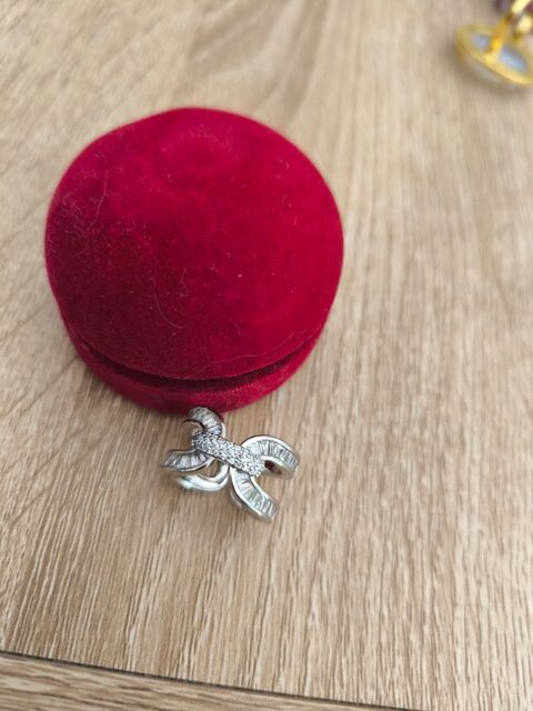 Bague femme cristal autrichien plaqu� or blanc rhodi� 35 Sillingy (74)