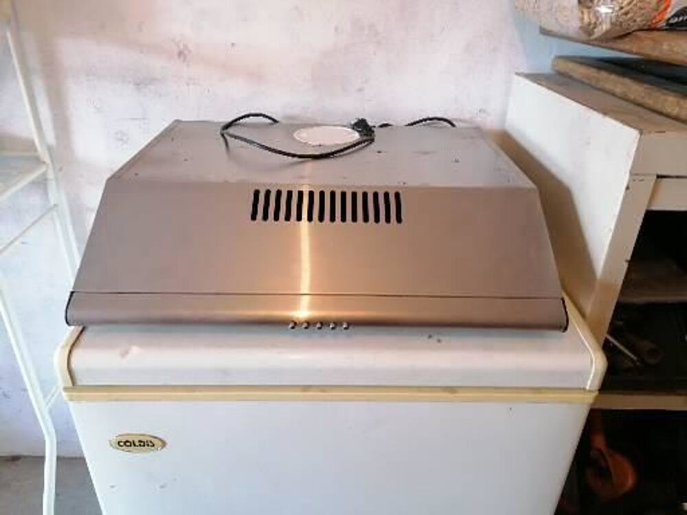 HOTTE ASPIRANTE DE CUISINE Electroménager