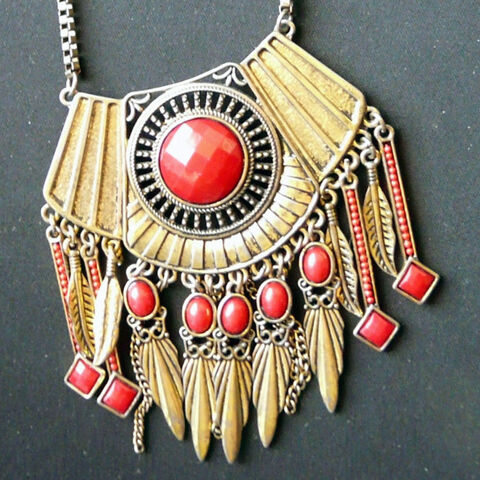 Parure Pectoral tr�s original brillant '� l'antique Egyptien 25 Gravelines (59)