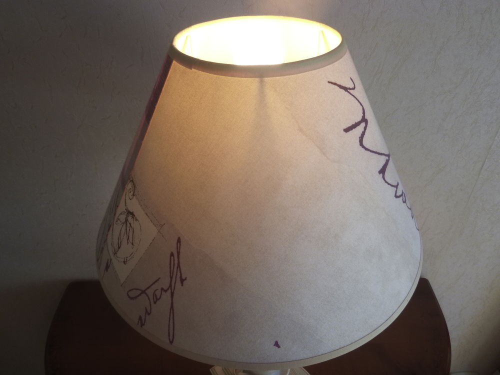 grande lampe blanc &eacute;cru rose mauve Décoration
