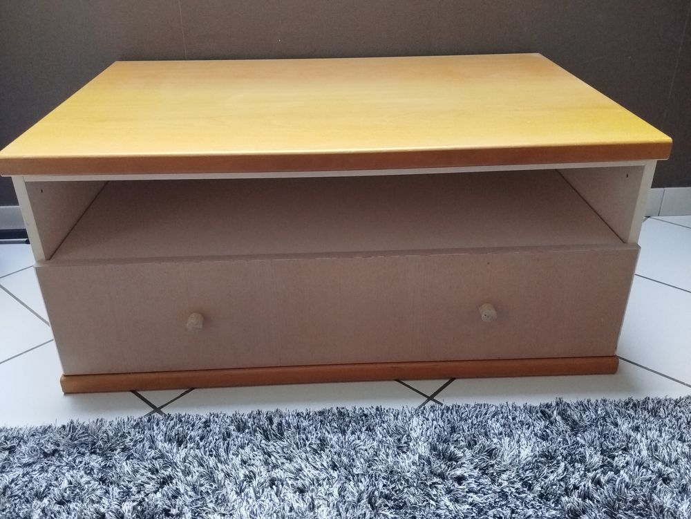 Meuble t&eacute;l&eacute; ou autre Ligne-Roset Meubles