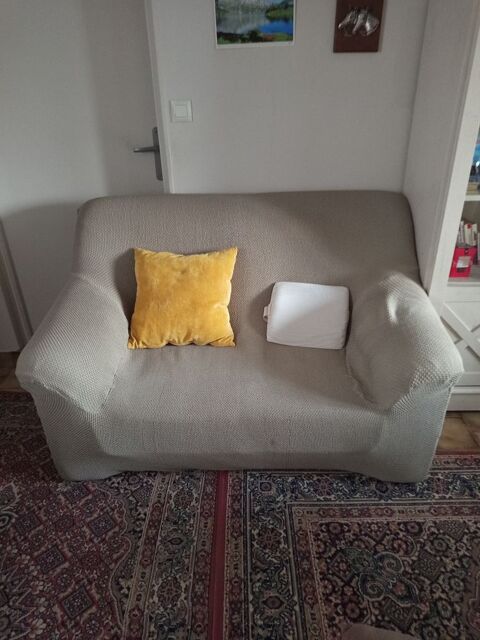 Canap� 2 places 80 Laon (02)