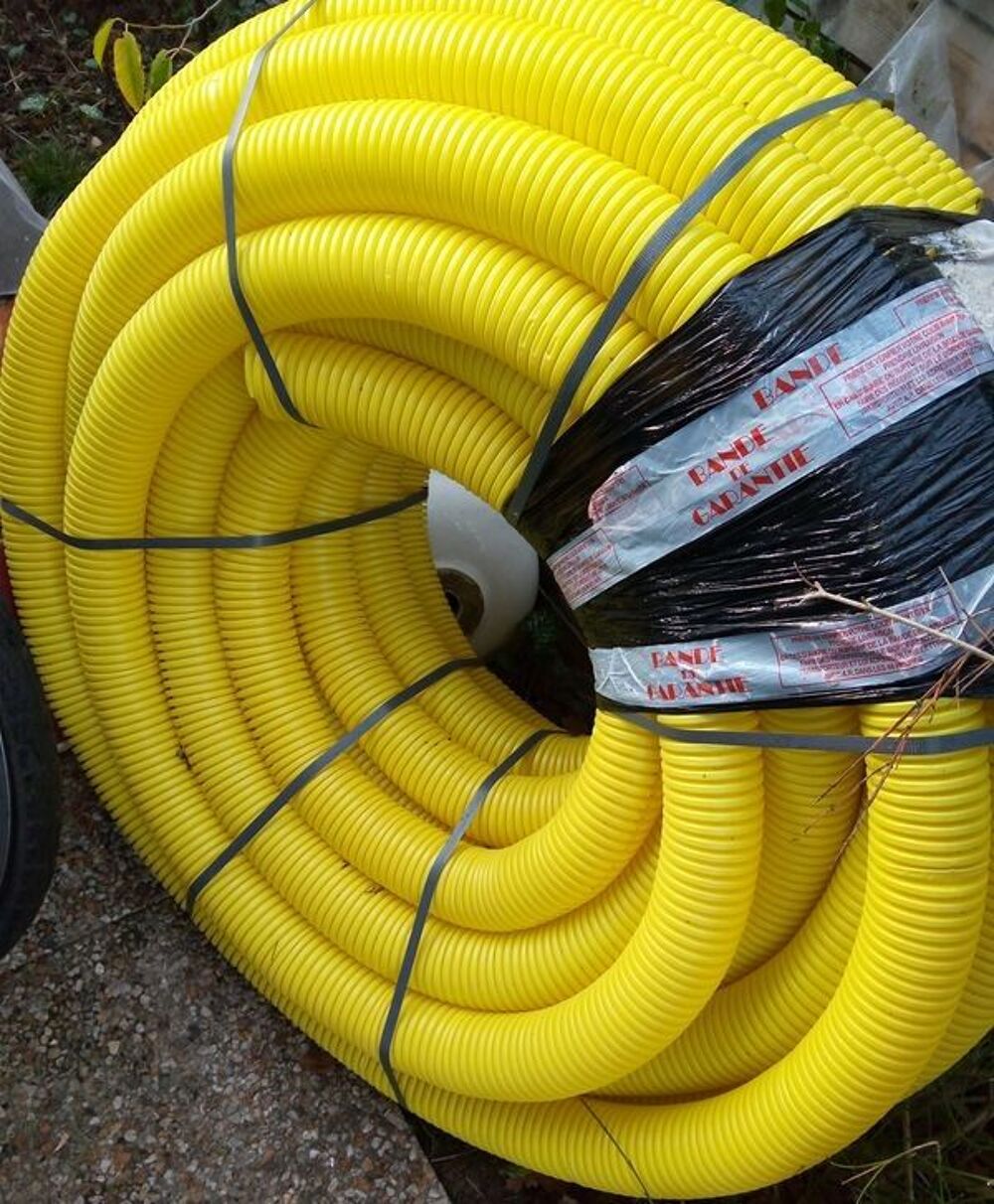 Gaine pour r&eacute;seaux enterr&eacute;s Diam. 63 mm, L.25m Bricolage