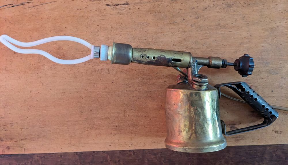 Lampe chalumeau de chevet avec ampoule flamme tr&egrave;s originale Décoration