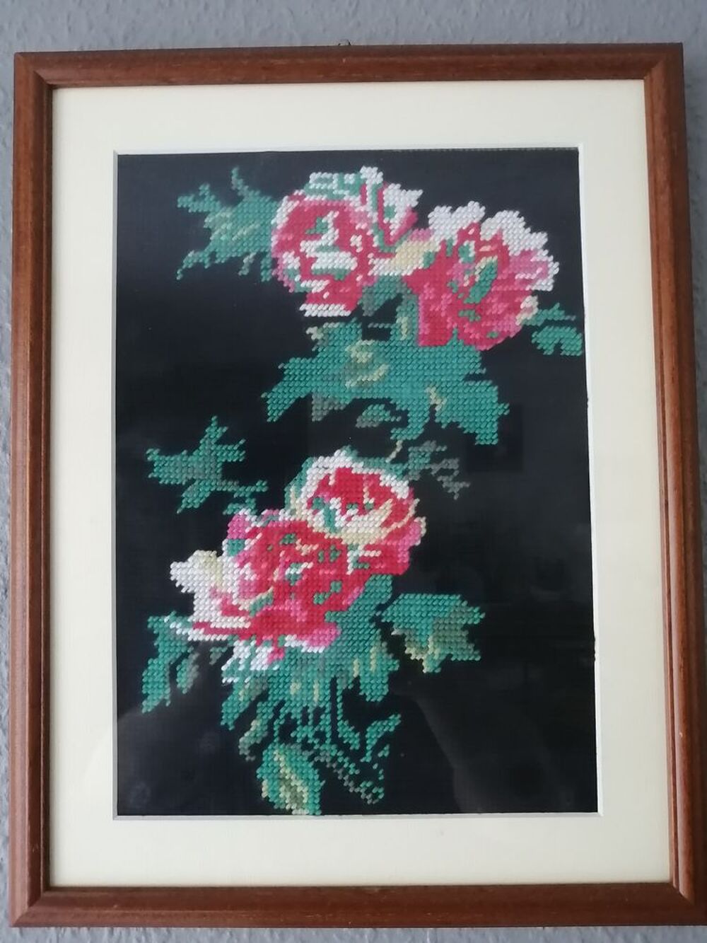 Tableau CANEVAS en laine sous verre (roses / fleurs) Décoration