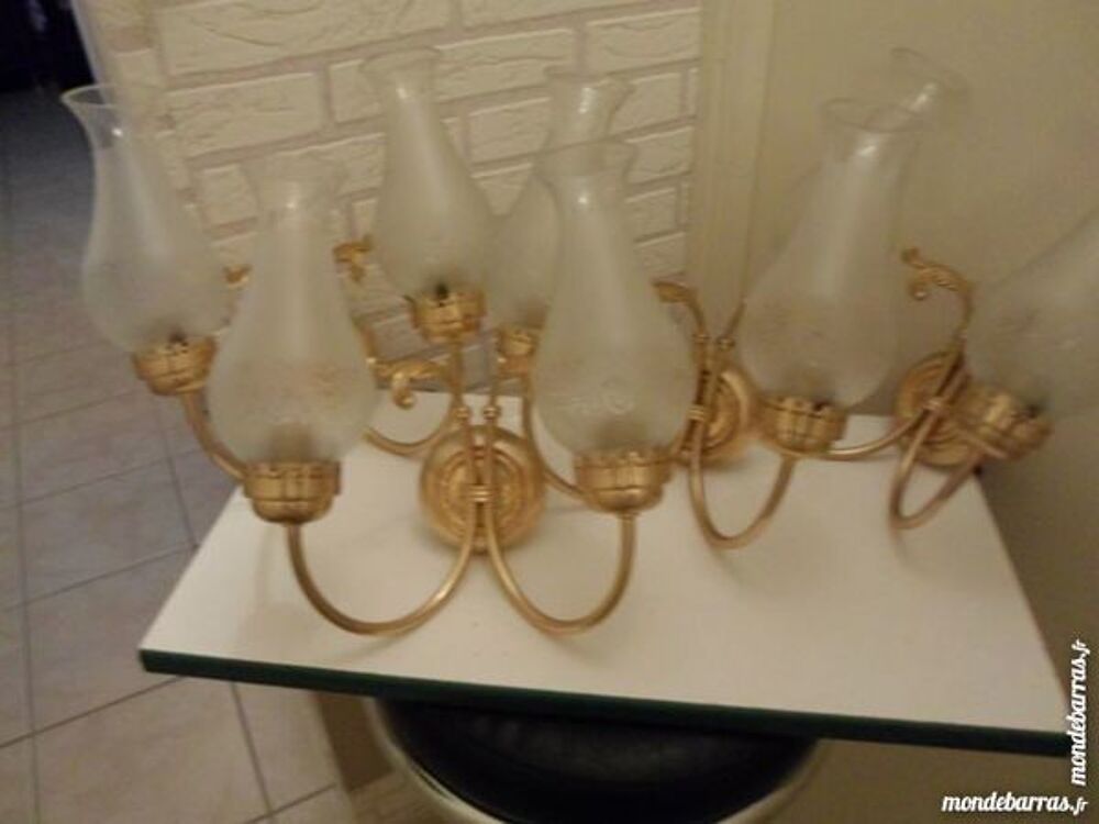 4 APPLIQUES DOUBLE EN METAL DORE ET VERRE CRISTAL Meubles