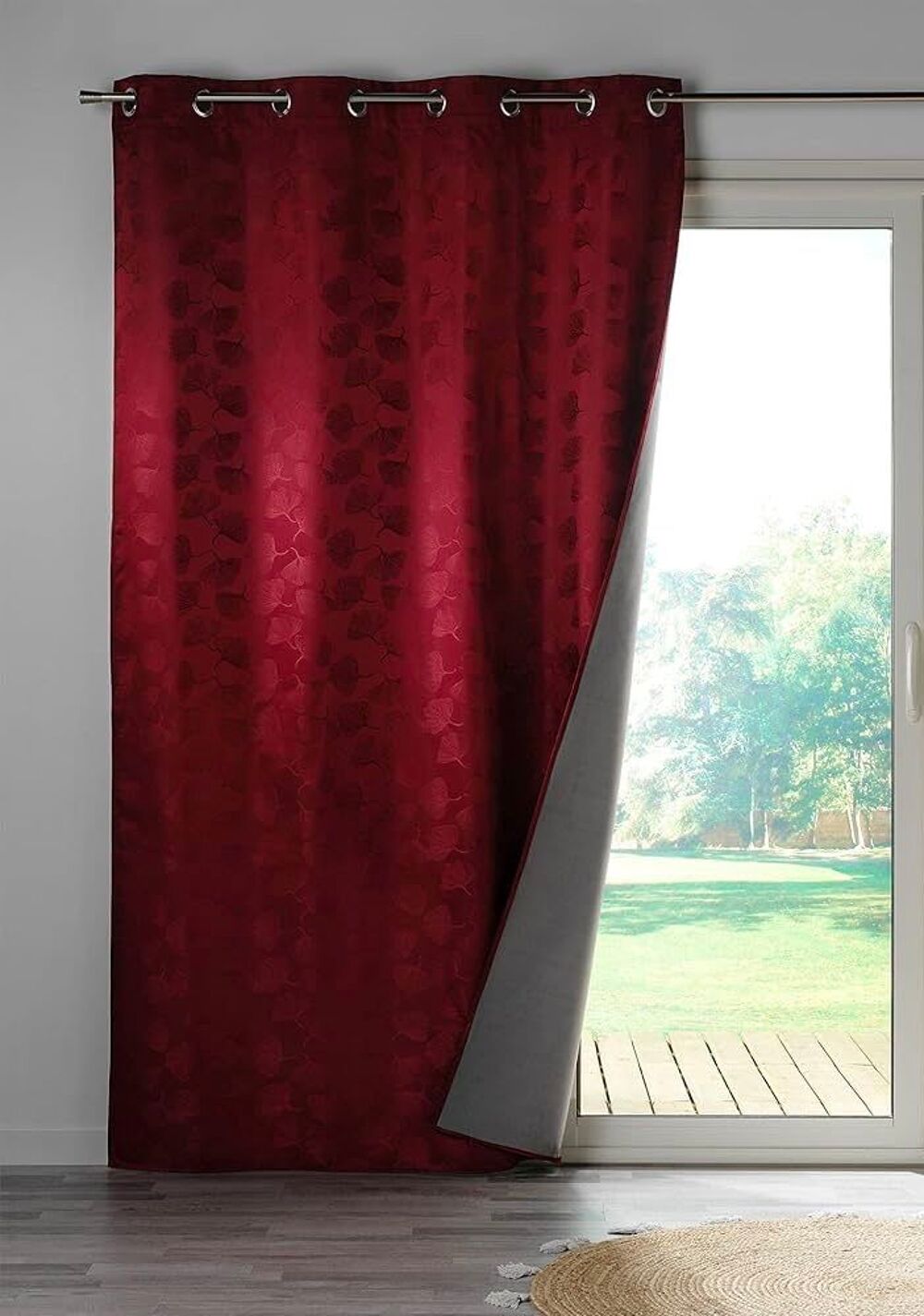 Rideau rouge opaque Décoration