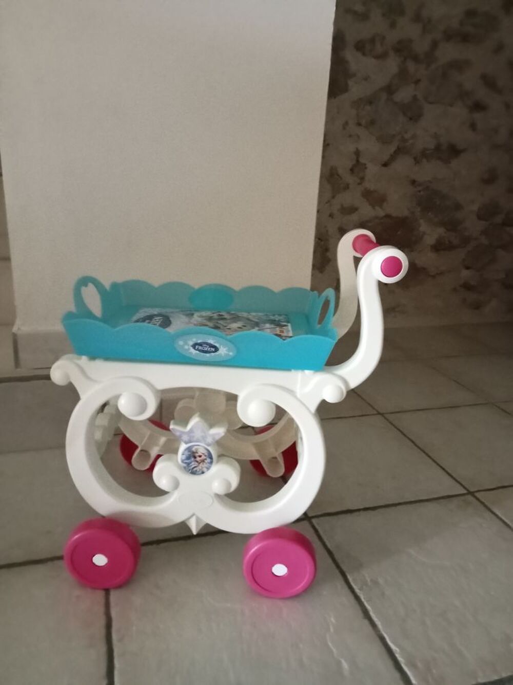 Desserte roulante reine des neiges Jeux / jouets