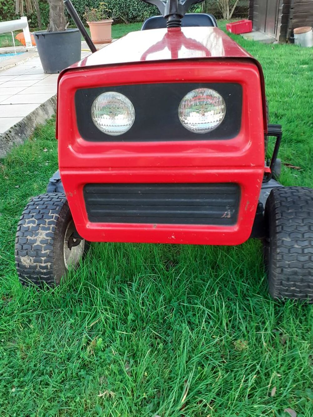Tondeuse Auto-port&eacute;e Jardin