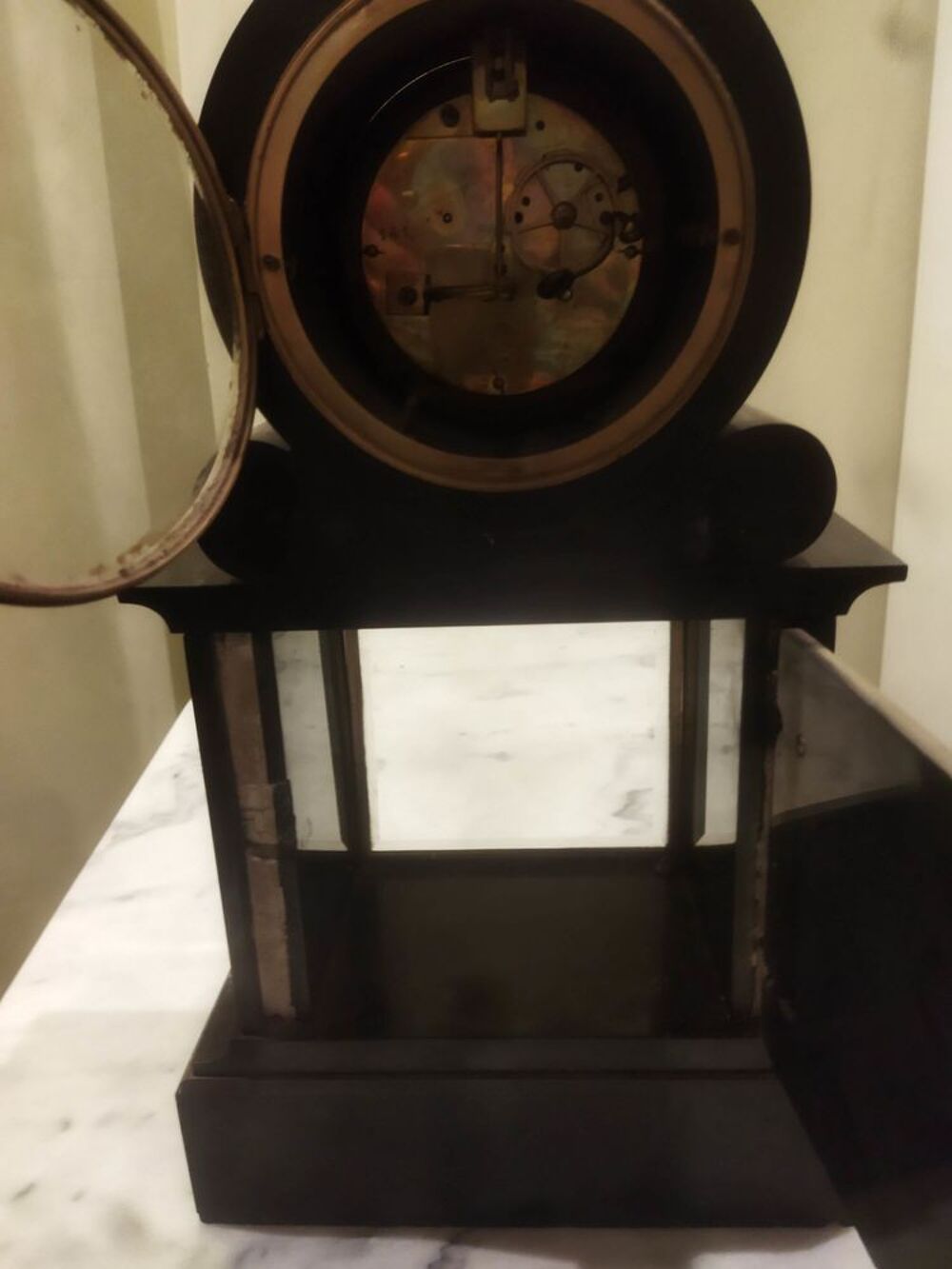 Horloge Delaloge boitier en marbre 