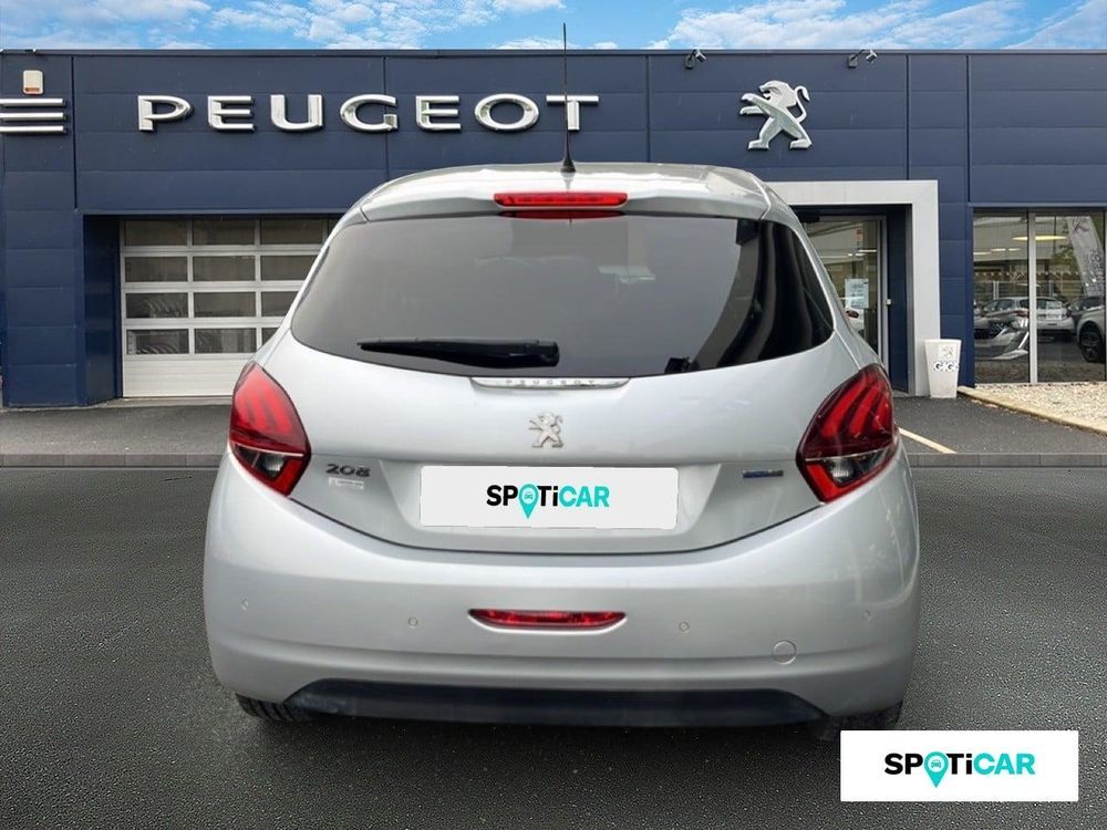 208 1.2 PureTech 82ch BVM5 Style 2017 occasion 46000 Cahors