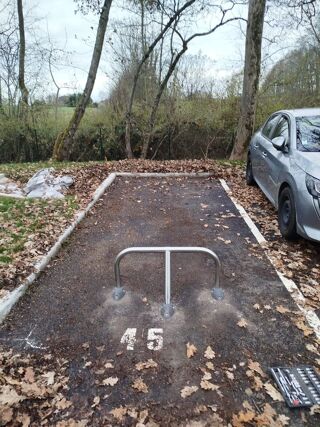  Parking / Garage � louer 15 m� Ornex