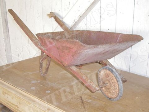 ANCIENNE BROUETTE MÉTAL POUR ENFANT 1930 39 Sergines (89)