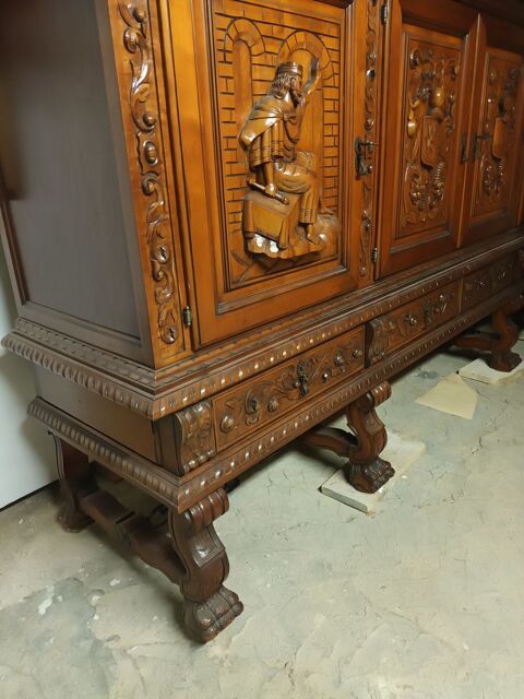 Buffet renaissance espagnol 300 Régusse (83)