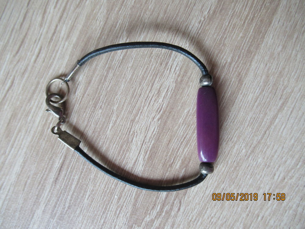Bracelet mauve - Neuf Bijoux et montres