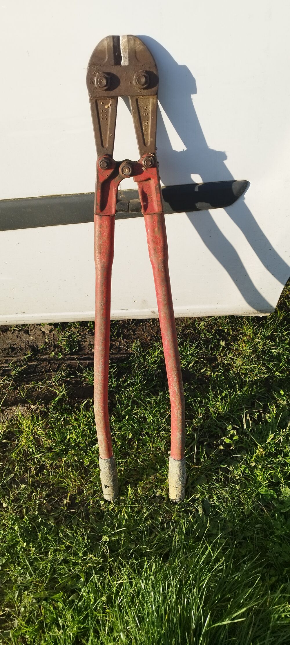 Pince &agrave; boulond &eacute;tat satisfaisant Bricolage