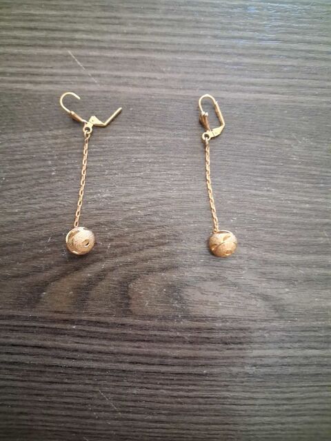 boucles d oreilles 8 Hyères (83)