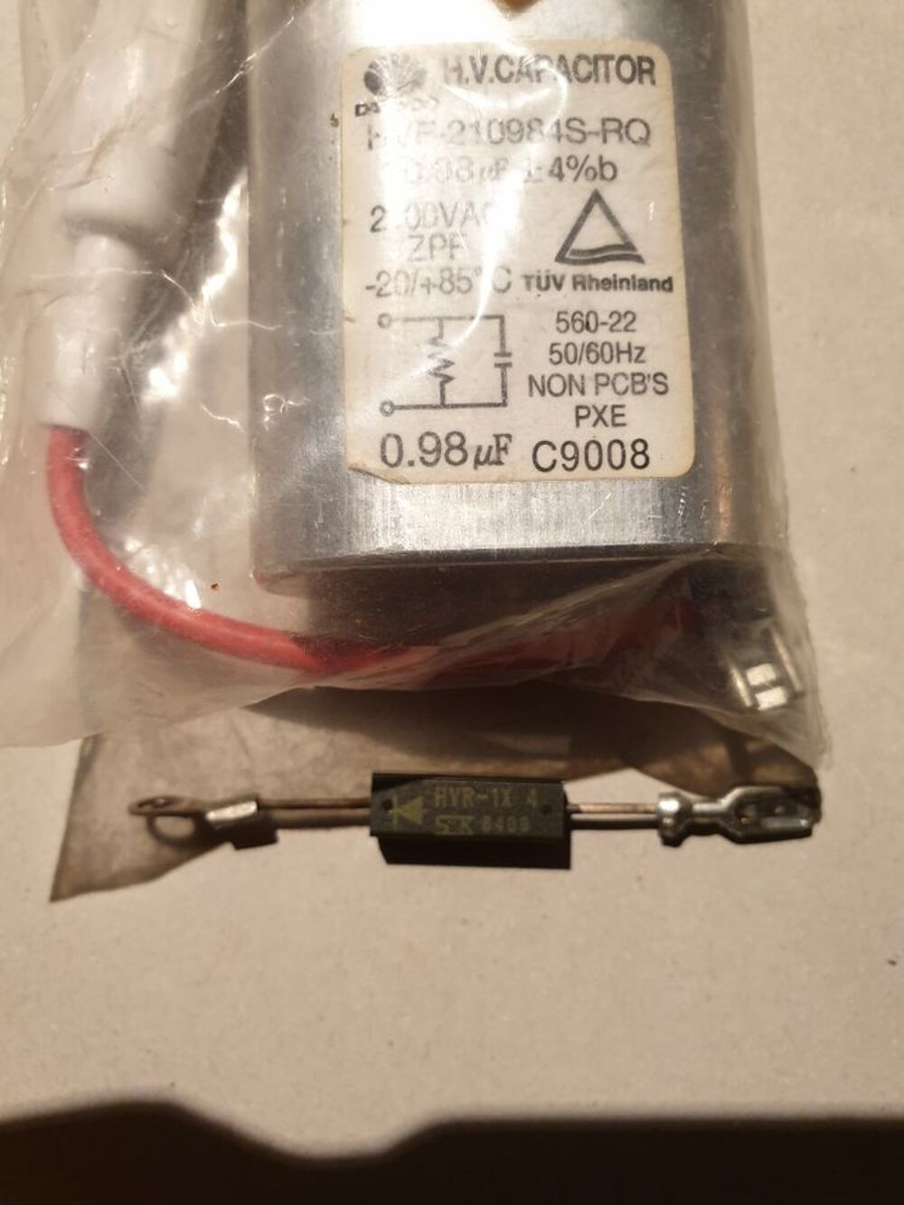 CONDENSATEUR DIODE POUR MICRO ONDES : Electroménager