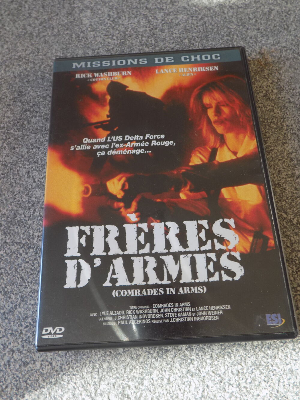 Fr&egrave;res d'armes DVD et blu-ray
