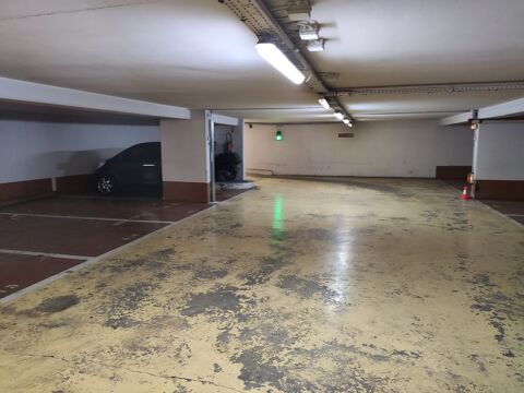  Parking / Garage  louer 12 m