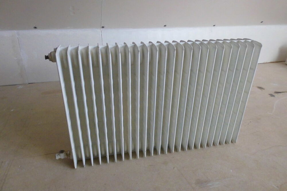 Radiateur en m&eacute;tal blanc Bricolage